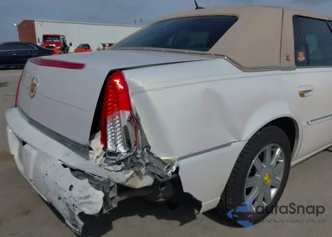 2006 Cadillac Dts Standard z USA, uszkodzony, nr VIN 1G6KD57Y56U118488